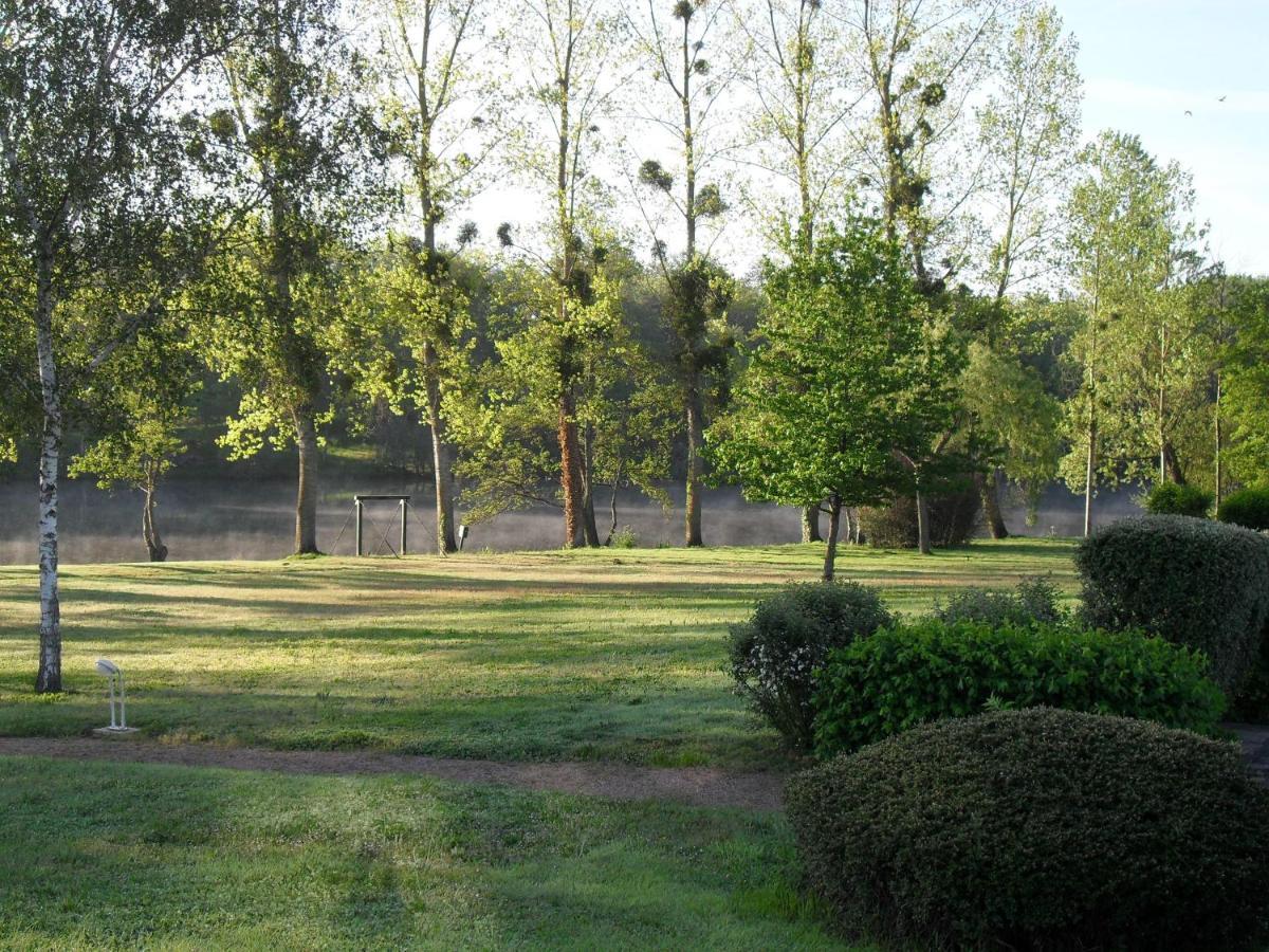 Logis Hotel Val De Vienne Le Vigeant المظهر الخارجي الصورة