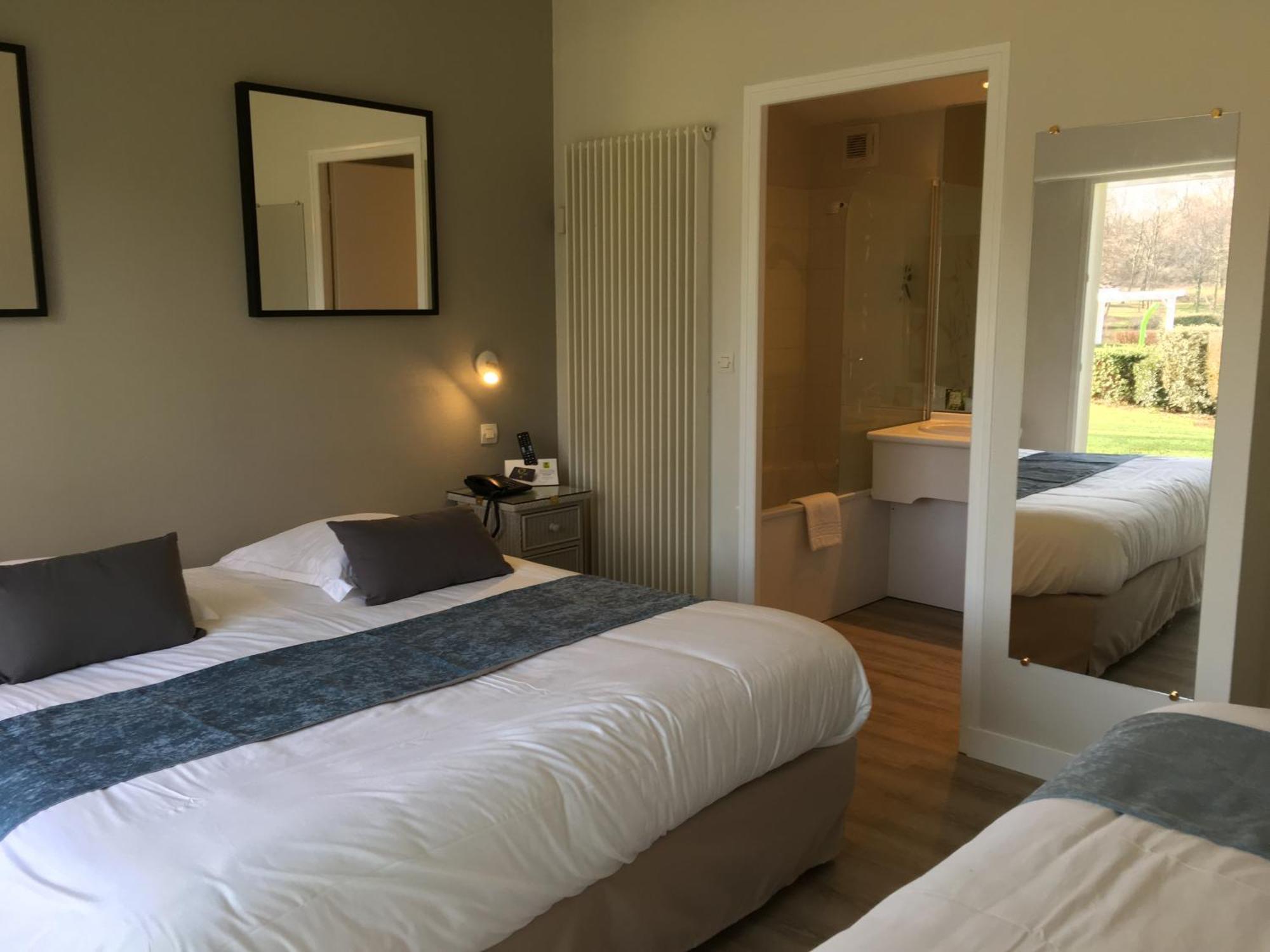 Logis Hotel Val De Vienne Le Vigeant المظهر الخارجي الصورة